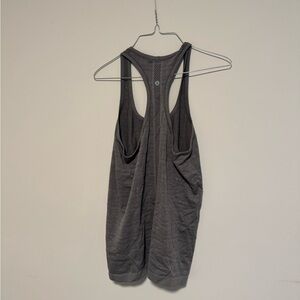 Lululemon womens top size 10